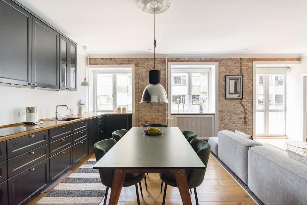 Cozy Apartment In Christianshavn W Two Balconies. Copenhaga Exterior foto