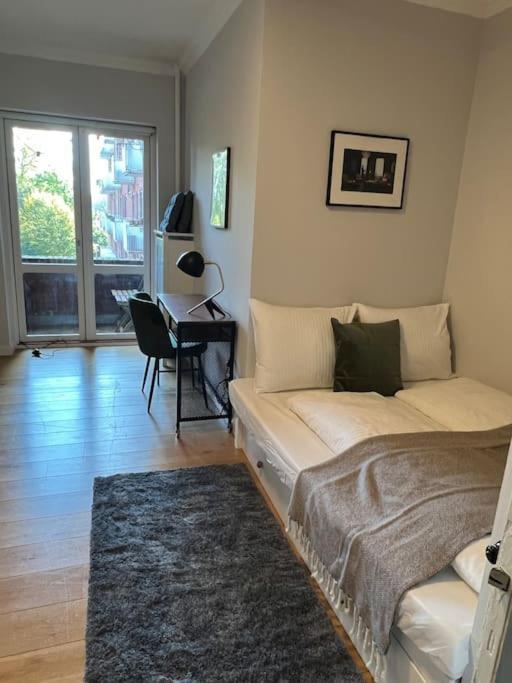Cozy Apartment In Christianshavn W Two Balconies. Copenhaga Exterior foto